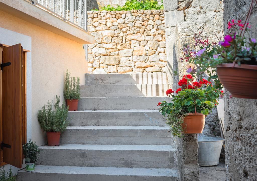 Apartment Pod Kastilom ييلسا المظهر الخارجي الصورة