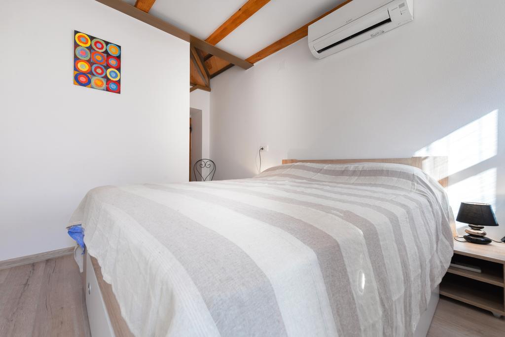 Apartment Pod Kastilom ييلسا المظهر الخارجي الصورة